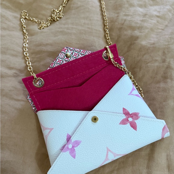 Louis Vuitton by the Pool 2.0 Kirigami Pochette Pouch Medium Pink Watercolor - Picture 2 of 8